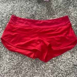 BEAUTIFUL lululemon size 8 speed up shorts!!